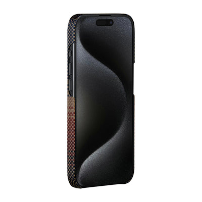 Apple iPhone 15 Pro Max Kılıf Magsafe Şarj Özellikli Aramid Fiber Pitaka Tactile Woven Sunset-Moonrise Serisi Sunset Kapak Kahverengi