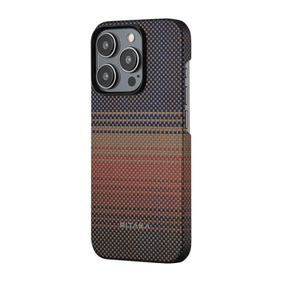 Apple iPhone 15 Pro Max Kılıf Magsafe Şarj Özellikli Aramid Fiber Pitaka Tactile Woven Sunset-Moonrise Serisi Sunset Kapak Kahverengi
