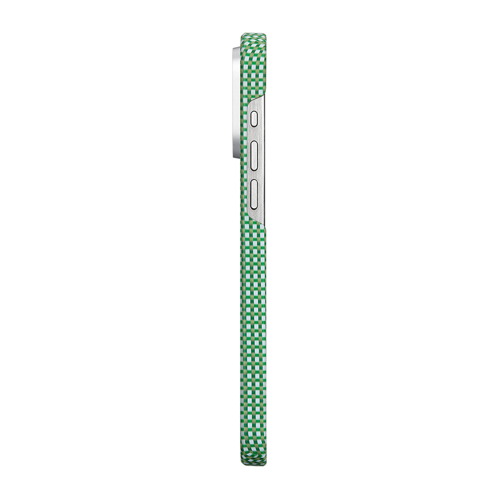 Apple iPhone 15 Pro Max Kılıf M-safe Şarj Özellikli Aramid Fiber Pitaka Ultra-Slim Classic Serisi Forest Green Kapak Yeşil