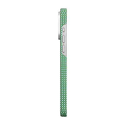 Apple iPhone 15 Pro Max Kılıf M-safe Şarj Özellikli Aramid Fiber Pitaka Ultra-Slim Classic Serisi Forest Green Kapak Yeşil