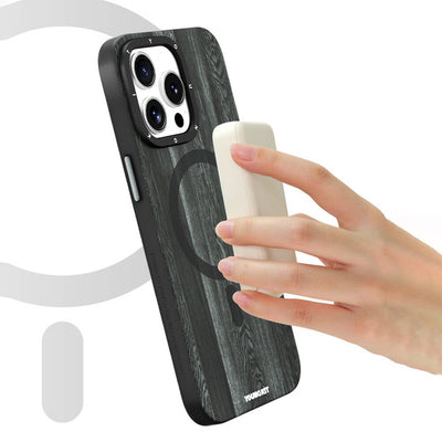 Apple iPhone 15 Pro Max Kılıf Magsafe Şarj Özellikli Sararmaya Dayanıklı Youngkit Wood Forest Serisi Kapak Siyah