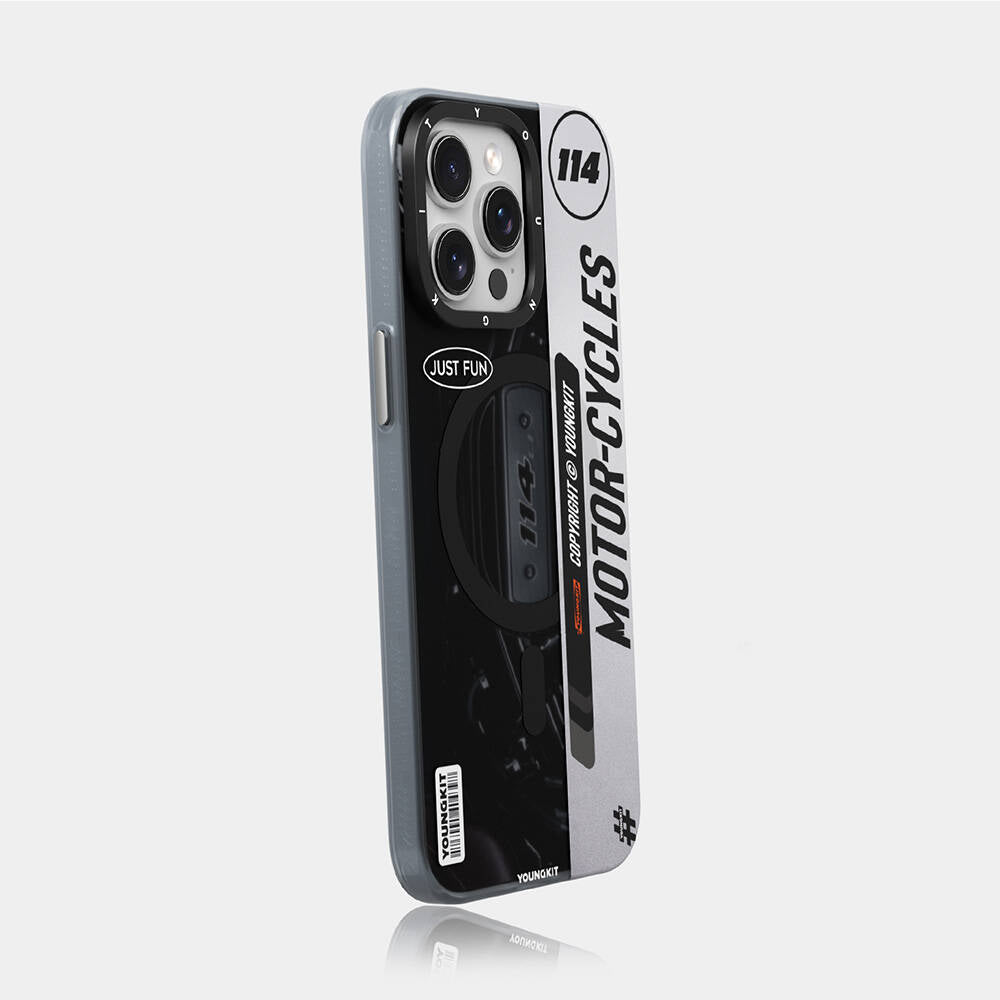 Apple iPhone 15 Pro Max Kılıf Magsafe Şarj Özellikli Youngkit Motorcycle Legend Serisi Kapak Siyah