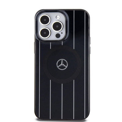 Apple iPhone 15 Pro Max Kılıf Mercedes Benz Orjinal Lisanslı Magsafe Şarj Özellikli Çift Katmanlı Paralel Çizgi Desenli Kapak Beyaz