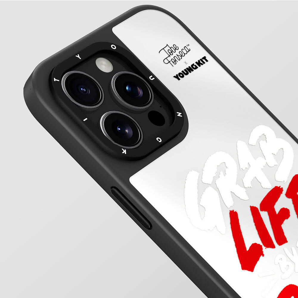 Apple iPhone 15 Pro Max Kılıf Tobias Fonseca Tasarımlı Youngkit Mirror Kapak Pembe