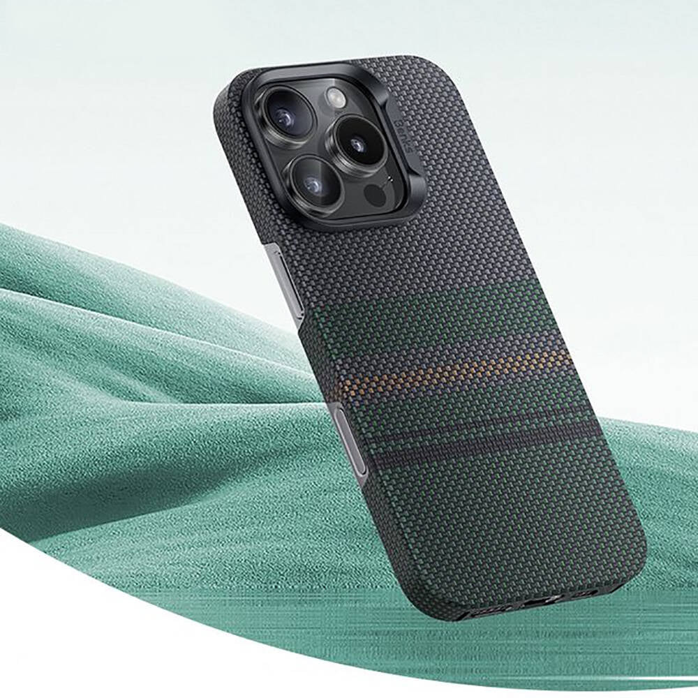 iPhone 16 Kılıf M-safe Şarj Özellikli Karbon Fiber Tasarımlı Benks Aurora ArmorAir Kevlar Kılıf