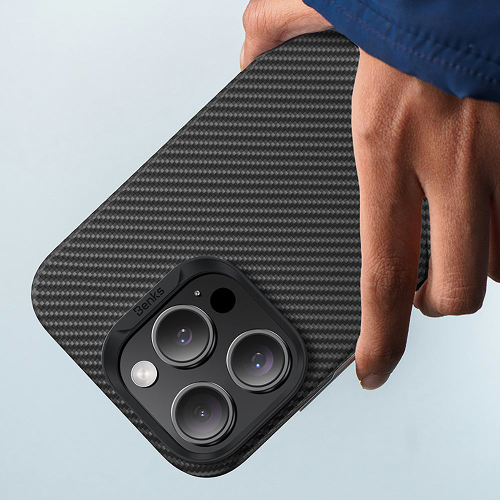 Apple iPhone 16 Pro Kılıf Benks M-safe Şarj Özellikli Metal Kamera Çerçeveli Magnetik ArmorAir 600D Kevlar Fiber Kapak Siyah