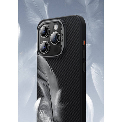 iPhone 16 Pro Kılıf Karbon Fiber M-safe Şarj Özellikli Benks Hybrid ArmorPro 600D Kevlar Kılıf