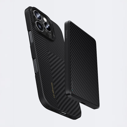 iPhone 16 Pro Kılıf M-safe Şarj Özellikli Karbon Fiber Metal Kamera Çerçeveli Benks Montage ArmorAir Kevlar Kılıf