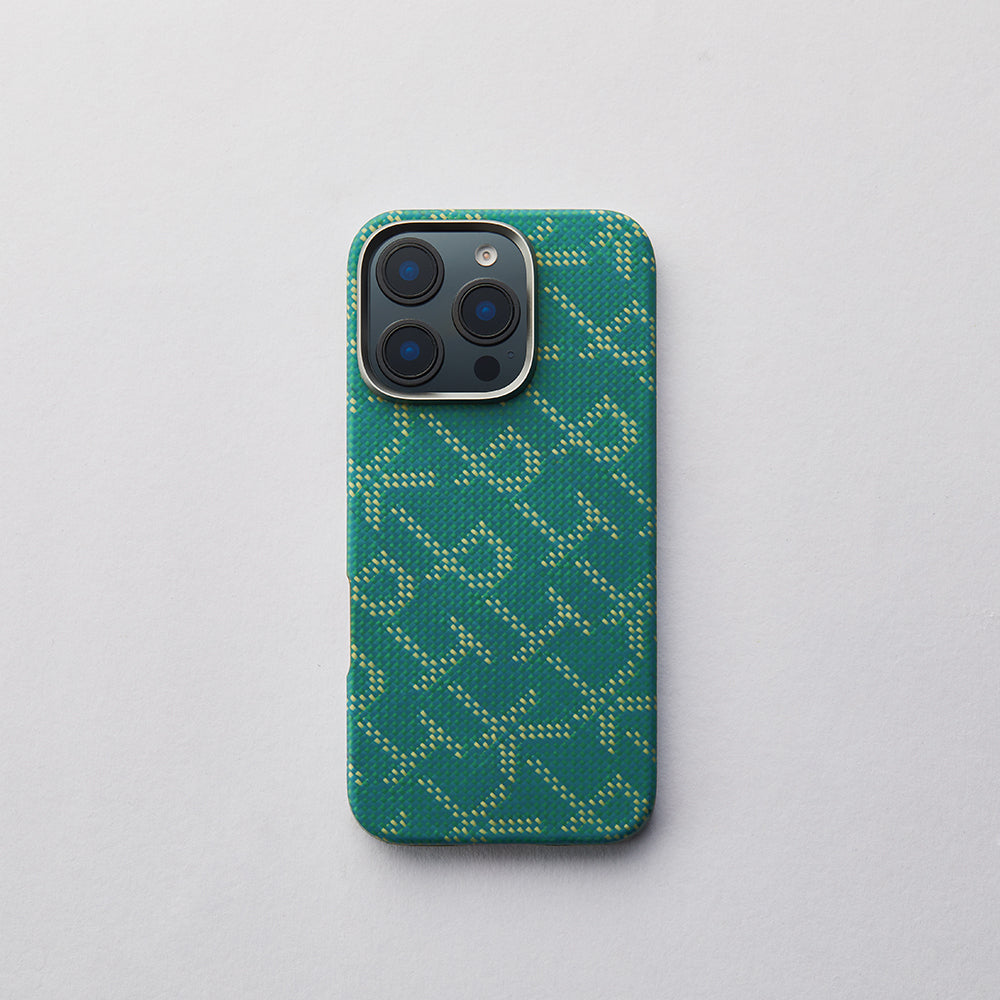 Apple iPhone 16 Pro Kılıf MagSafe Şarj Özellikli Aramid Fiber Pitaka Tactile Woven Monogram Serisi Kapak