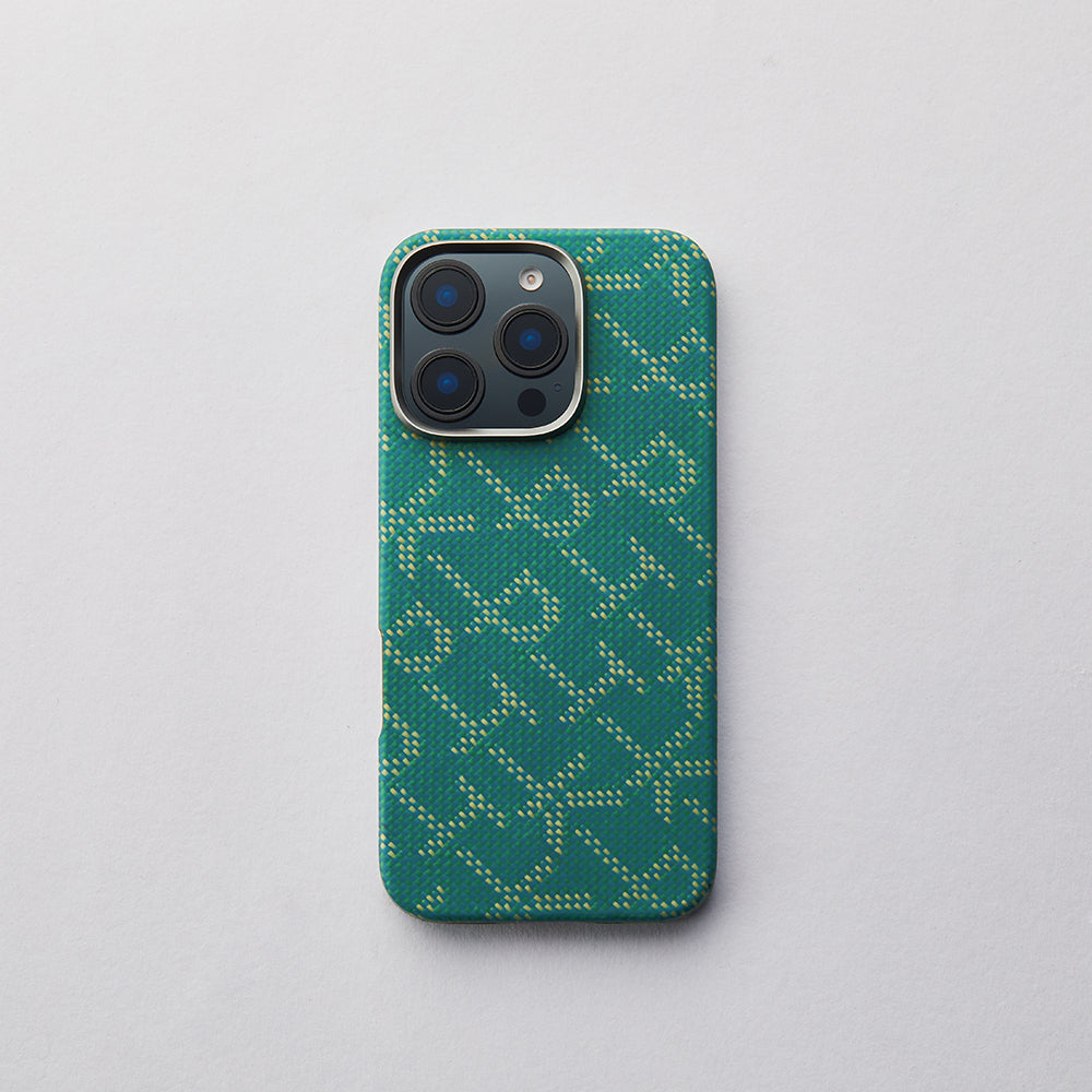 Apple iPhone 16 Pro Kılıf M-safe Şarj Özellikli Aramid Fiber Pitaka Tactile Woven Monogram Serisi Kapak Kırmızı