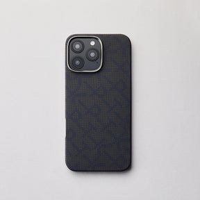 Apple iPhone 16 Pro Kılıf MagSafe Şarj Özellikli Aramid Fiber Pitaka Tactile Woven Monogram Serisi Kapak