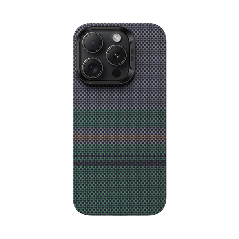 Apple iPhone 16 Pro Kılıf Magsafe Şarj Özellikli Karbon Fiber Tasarımlı Benks Aurora ArmorAir Kevlar Kapak Siyah