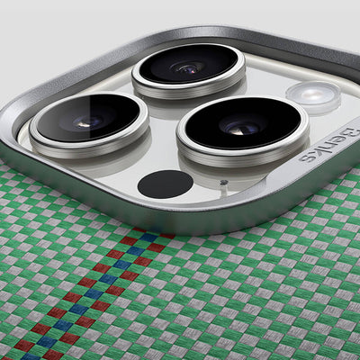 Apple iPhone 16 Pro Kılıf Magsafe Şarj Özellikli Karbon Fiber Tasarımlı Benks Passion Green ArmorAir Kevlar Kapak Yeşil