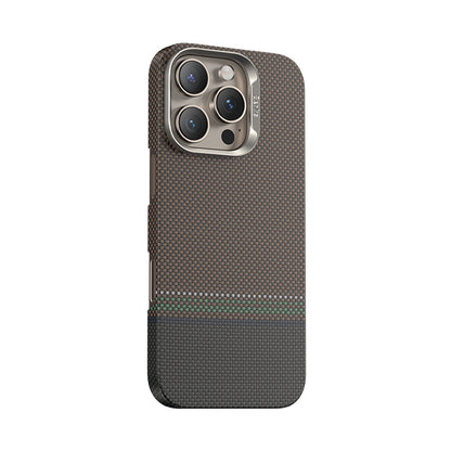 iPhone 16 Pro Kılıf M-safe Şarj Özellikli Karbon Fiber Tasarımlı Benks Prestige ArmorAir Kevlar Kılıf