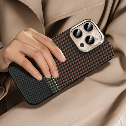 iPhone 16 Pro Kılıf M-safe Şarj Özellikli Karbon Fiber Tasarımlı Benks Prestige ArmorAir Kevlar Kılıf