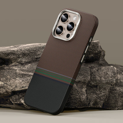 iPhone 16 Pro Kılıf M-safe Şarj Özellikli Karbon Fiber Tasarımlı Benks Prestige ArmorPro Kevlar Kılıf