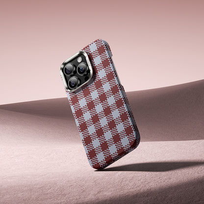 iPhone 16 Pro Max Kılıf M-safe Şarj Özellikli Ekose Tasarımlı Benks ArmorVichy Kevlar Kılıf