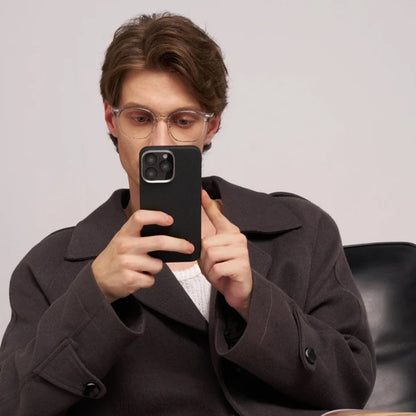 iPhone 16 Pro Max Kılıf M-safe Şarj Özellikli 600D Aramid Fiber Pitaka Ultra-Slim Classic Serisi Black-Grey Twill Kılıf