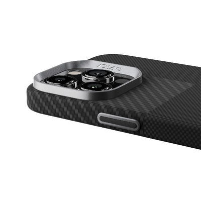 Apple iPhone 16 Pro Max Kılıf Magsafe Şarj Özellikli 600D Metal Kamera Çerçeveli Raptic Aramid Fiber Croxx Mondrian Serisi Kapak Siyah