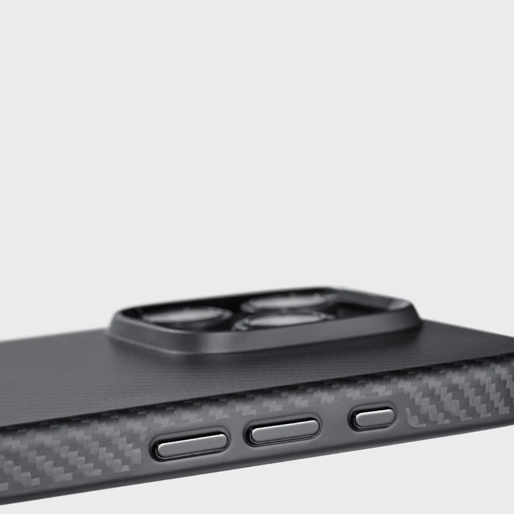 iPhone 16 Pro Max Kılıf M-safe Şarj Özellikli Aramid Fiber Pitaka Military-Grade Classic Serisi Black-Grey Twill Kılıf