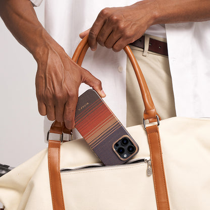 iPhone 16 Pro Max Kılıf M-safe Şarj Özellikli Aramid Fiber Pitaka Military-Grade Sunset-Moonrise Serisi Sunset Kılıf