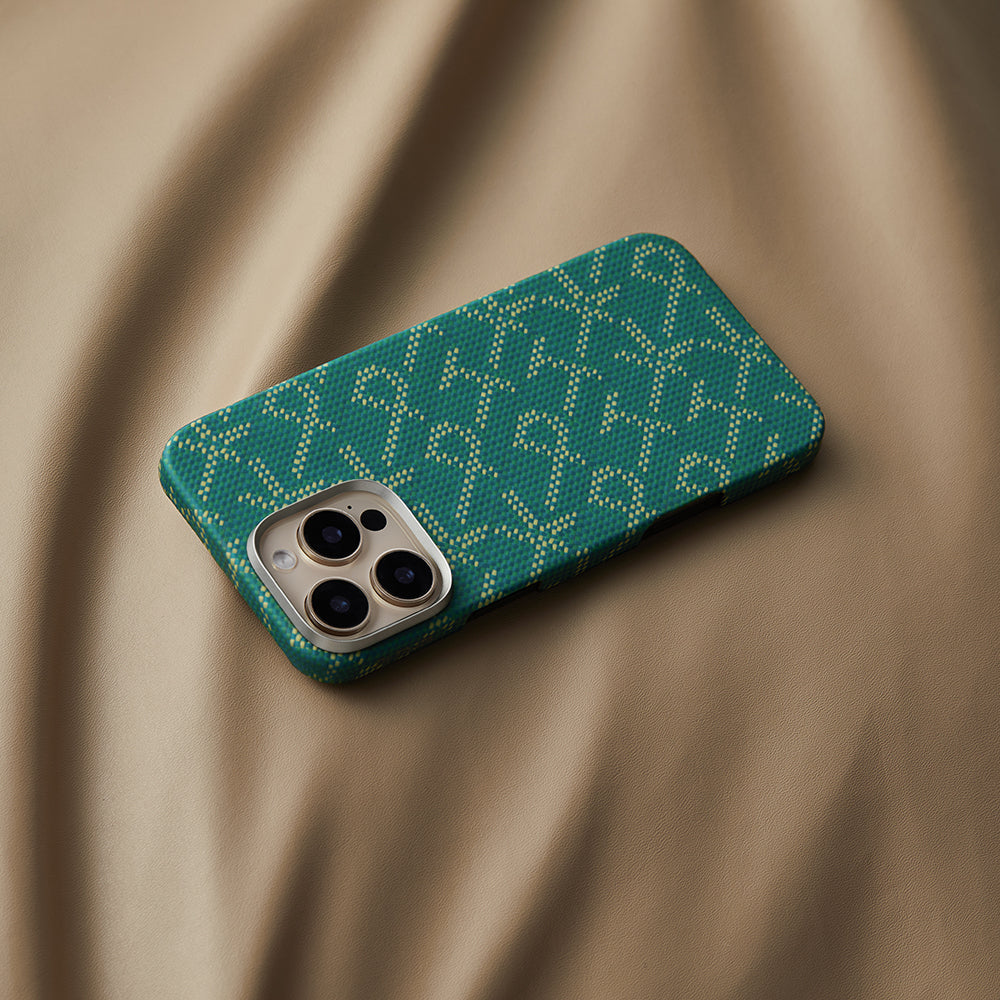 iPhone 16 Pro Max Kılıf M-safe Şarj Özellikli Aramid Fiber Pitaka Tactile Woven Monogram Serisi Kılıf