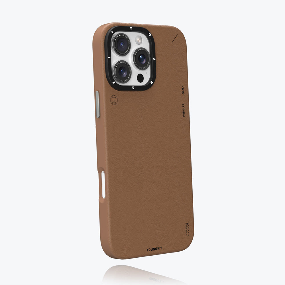 Apple iPhone 16 Pro Max Kılıf Magsafe Şarj Özellikli Basit Mat Deri Desenli Youngkit Tech Fashion Serisi Kapak Siyah