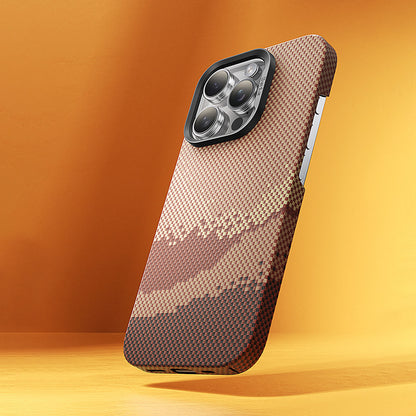 iPhone 16 Pro Max Kılıf M-safe Şarj Özellikli Benks GoldenTide ArmorAir 600D Kevlar Kılıf