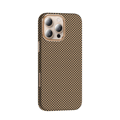 Apple iPhone 16 Pro Max Kılıf M-safe Şarj Özellikli Karbon Fiber Görünümlü Zore Gros Kapak Gri-Siyah