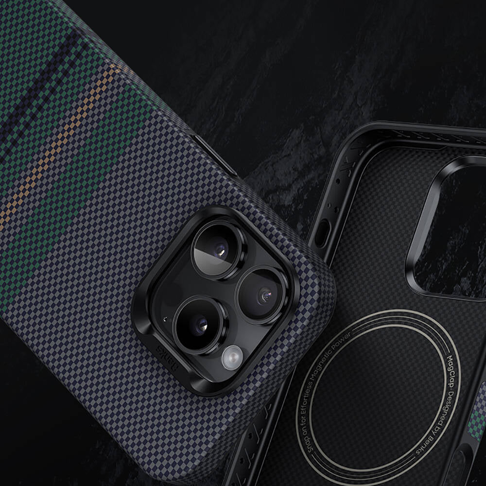 Apple iPhone 16 Pro Max Kılıf Magsafe Şarj Özellikli Karbon Fiber Tasarımlı Benks Aurora ArmorPro Kevlar Kapak Siyah