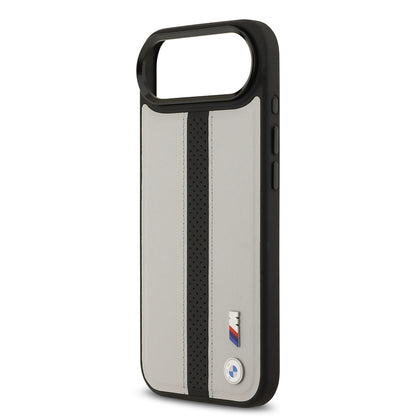 iPhone 17 Air Kılıf BMW Orjinal Lisanslı M-safe Şarj Özellikli Deri Arka Yüzey Metal Logolu Delikli Şerit Tasarımlı Kılıf