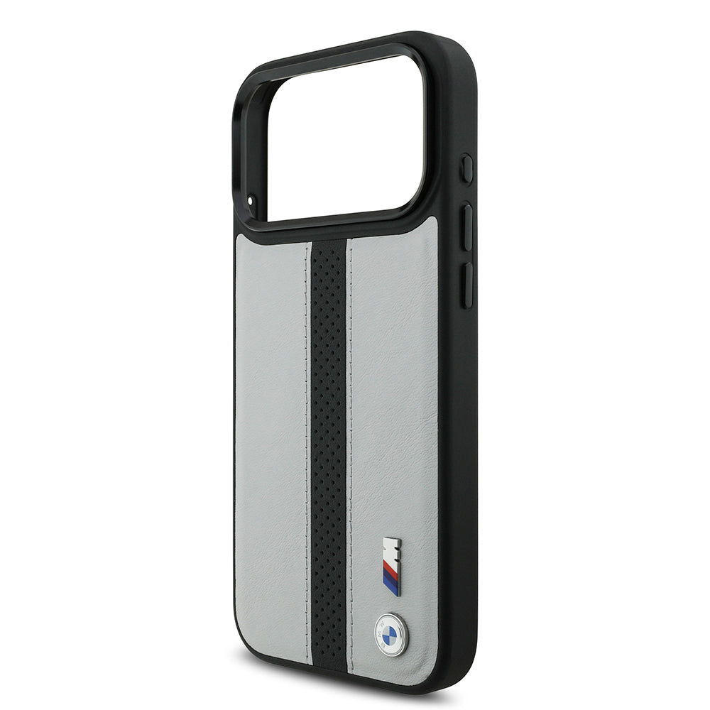iPhone 17 Pro Kılıf BMW Orjinal Lisanslı M-safe Şarj Özellikli Deri Arka Yüzey Metal Logolu Delikli Şerit Tasarımlı Kılıf