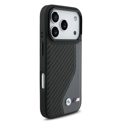 Apple iPhone 17 Pro Kılıf BMW Orjinal Lisanslı M-safe Şarj Özellikli Metal BMW ve M Logolu PU Karbon Tasarımlı Kapak Siyah
