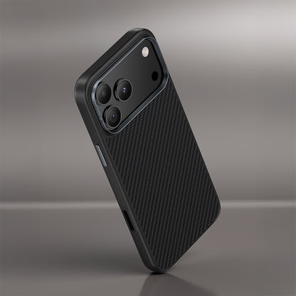 iPhone 17 Pro Kılıf Karbon Fiber M-safe Şarj Özellikli Benks Hybrid ArmorPro 600D Kevlar Kılıf