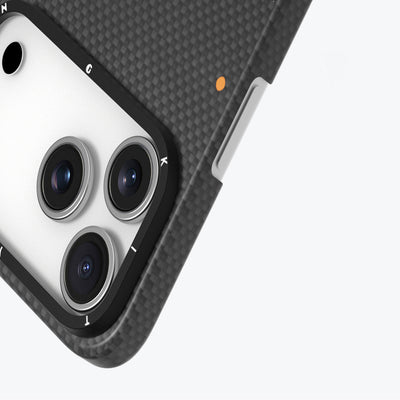 Apple iPhone 17 Pro Kılıf M-safe Şarj Özellikli Aramid Fiber Youngkit 1500D Kevlar Extreme Wing Titanyum-Gold Serisi Kapak Titanyum-Gold