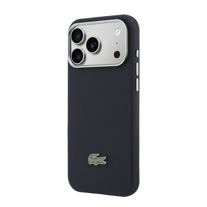 Apple iPhone 17 Pro Max Kılıf Lacoste Orjinal Lisanslı M-Safe Şarj Özellikli PVC Yarı Pike Desenli Arka Yüzey İkonik Timsah Dokuma Logolu Kapak