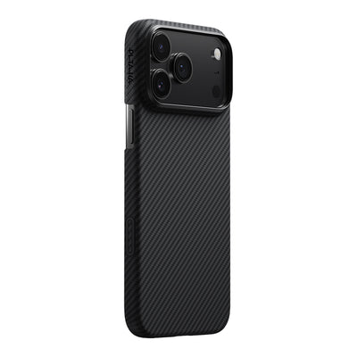 Apple iPhone 17 Pro Max Kılıf M-safe Şarj Özellikli 1500D Aramid Fiber Pitaka Ultra-Slim Classic Serisi Black-Grey Twill Kapak Siyah-Gri