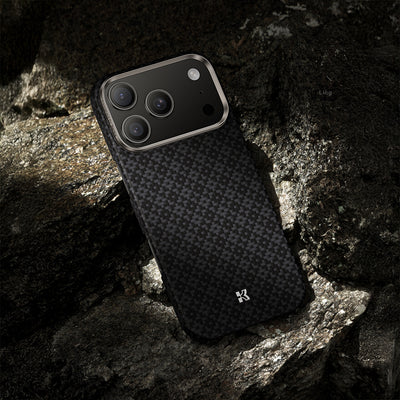 Apple iPhone 17 Pro Max Kılıf M-Safe Şarj Özellikli Benks ArmorAir ArmorGrid Serisi Kevlar Kapak Siyah