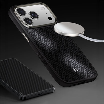 iPhone 17 Pro Max Kılıf M-Safe Şarj Özellikli Benks ArmorPro ArmorGrid Serisi Kevlar Kılıf