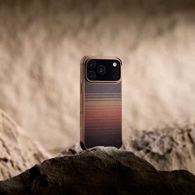 Apple iPhone 17 Pro Max Kılıf M-safe Şarj Özellikli Pitaka Tactile Woven Sunset-Moonrise Aramid Pro Guard Serisi Kapak Kahverengi