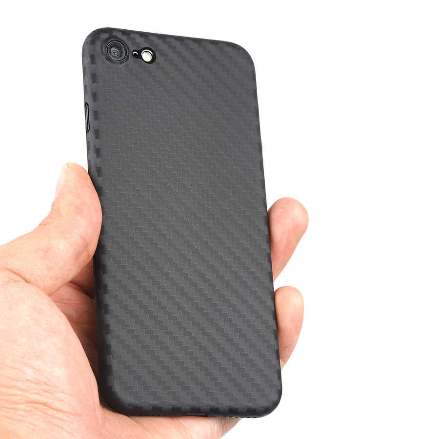 Apple iPhone SE 2020 Kılıf Wiwu Skin Carbon PP Kapak