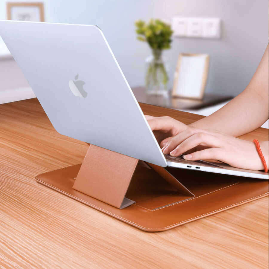 Apple Macbook Pro 16.2 2023 A2780 Wiwu Macbook Skin Pro Portable Stand Kılıf Siyah