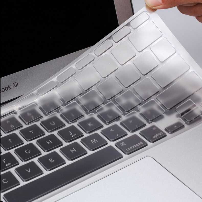 Macbook Pro 16.2 2023 A2780 Zore Klavye Koruyucu Şeffaf Silikon Ped