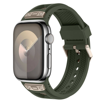Watch 42mm Zore KRD-117 Hava Alabilen Delikli Metal Süslemeli Desenli Silikon Kordon