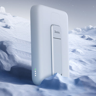 Benks MP08 Magsafe Magnetik Standlı İnce Tasarımlı Powerbank 10000mAh Siyah