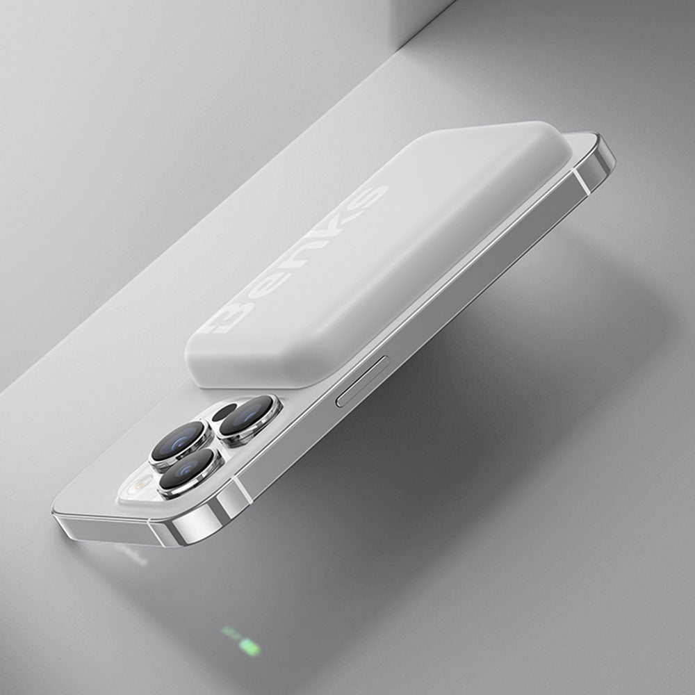 Benks MP10 Magsafe Magnetik İnce Tasarımlı Powerbank 6000mAh Pembe