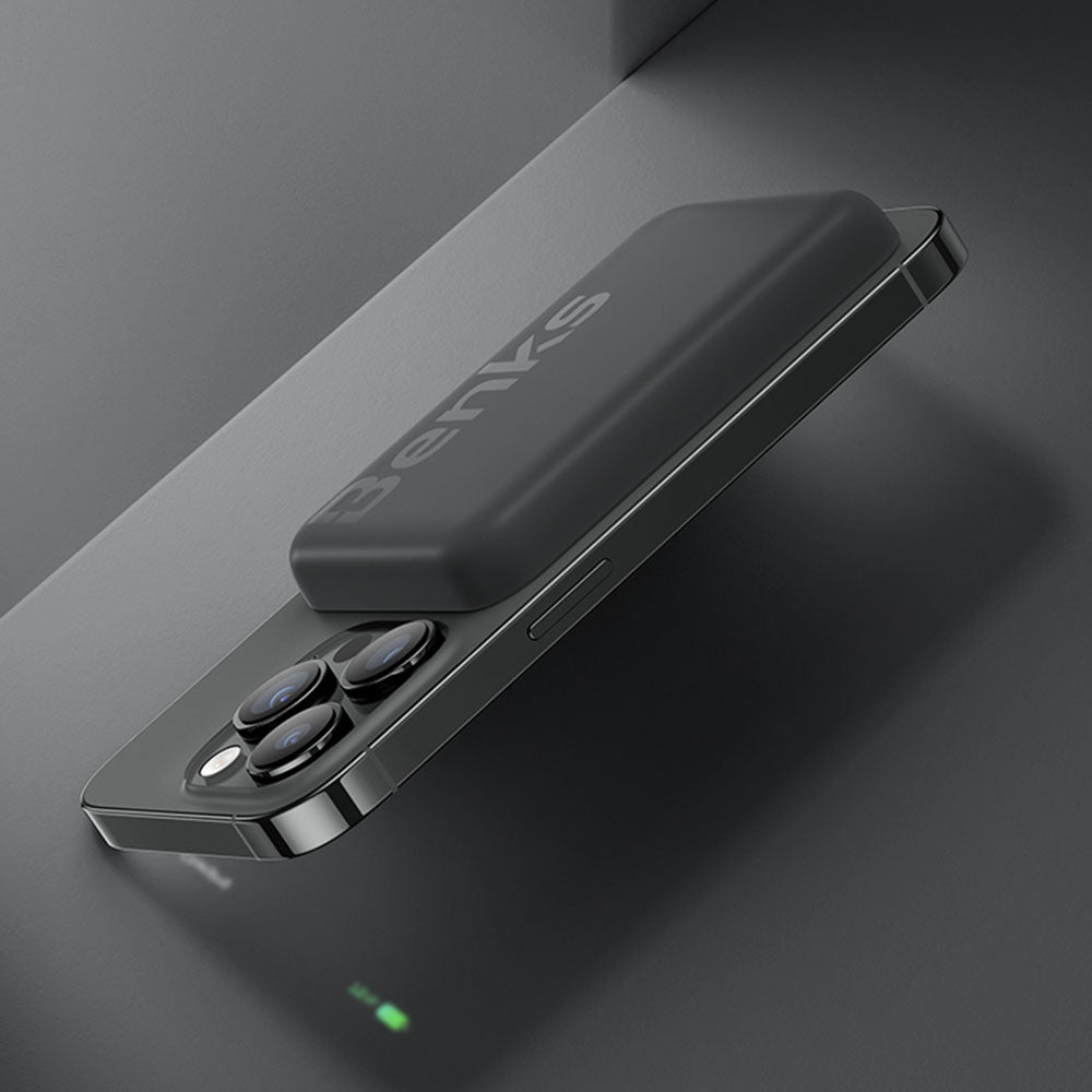 Benks MP10 Magsafe Magnetik İnce Tasarımlı Powerbank 6000mAh Pembe