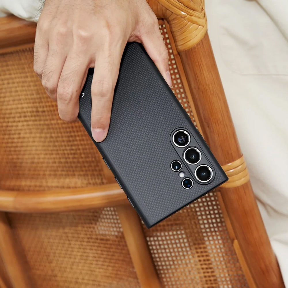 Galaxy S24 Ultra Kılıf M-safe Şarj Özellikli Aramid Fiber 3 Fonksiyon Butonlu Pitaka PinButton Serisi Kılıf