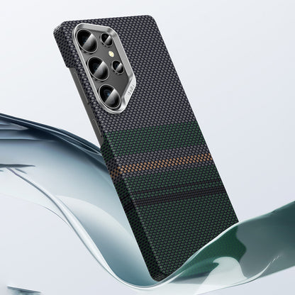 Galaxy S25 Ultra Kılıf M-safe Şarj Özellikli Karbon Fiber Tasarımlı Benks Aurora ArmorAir Kevlar Kılıf