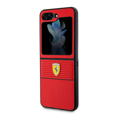 Galaxy Z Flip 5 Kılıf Ferrari Orjinal Lisanslı PU Deri Metal Logolu Multi Çizgili Kapak Siyah